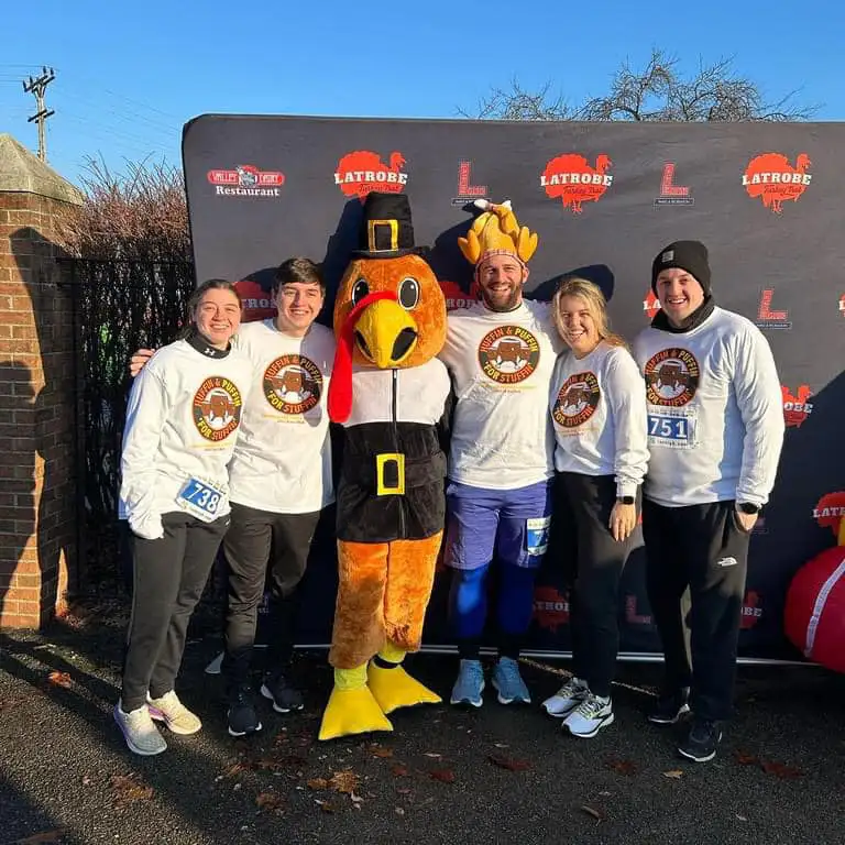 Latrobe Turkey Trot 5k race photo at the finish line